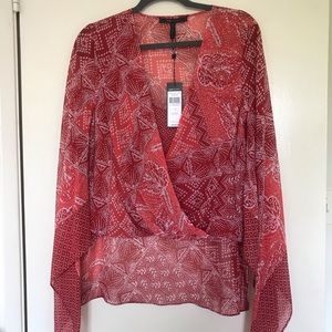 😍Beautiful BCBG Nickelette top. Never worn!